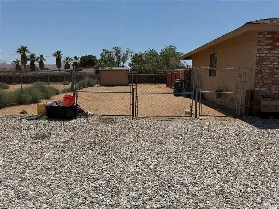 21275 Pocomoke Road, Apple Valley, CA 92308 - #3