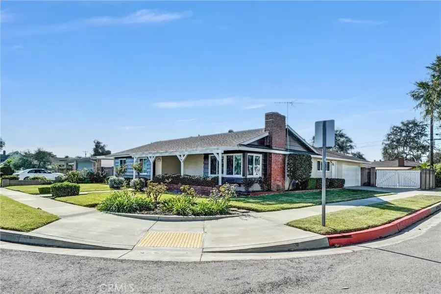 575 N Lincoln Avenue, Fullerton, CA 92831 - Image #3