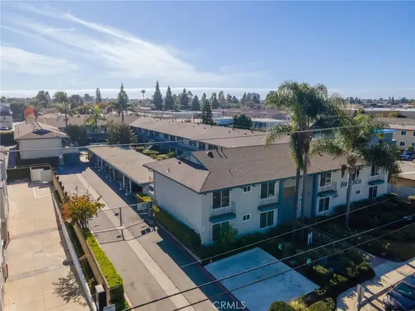 365 W Wilson Street, Costa Mesa, CA 92627
