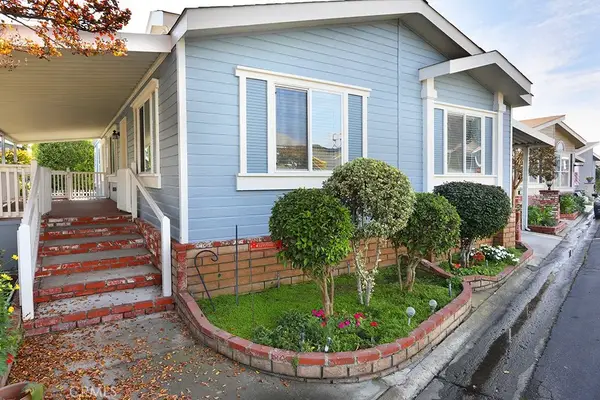 61 Saddleback, Tustin, CA 92780