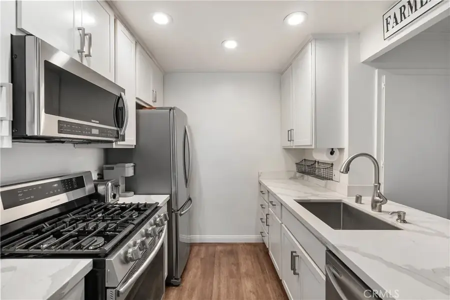 2323 Huntington Street #904, Huntington Beach, CA 92648 - Image #3