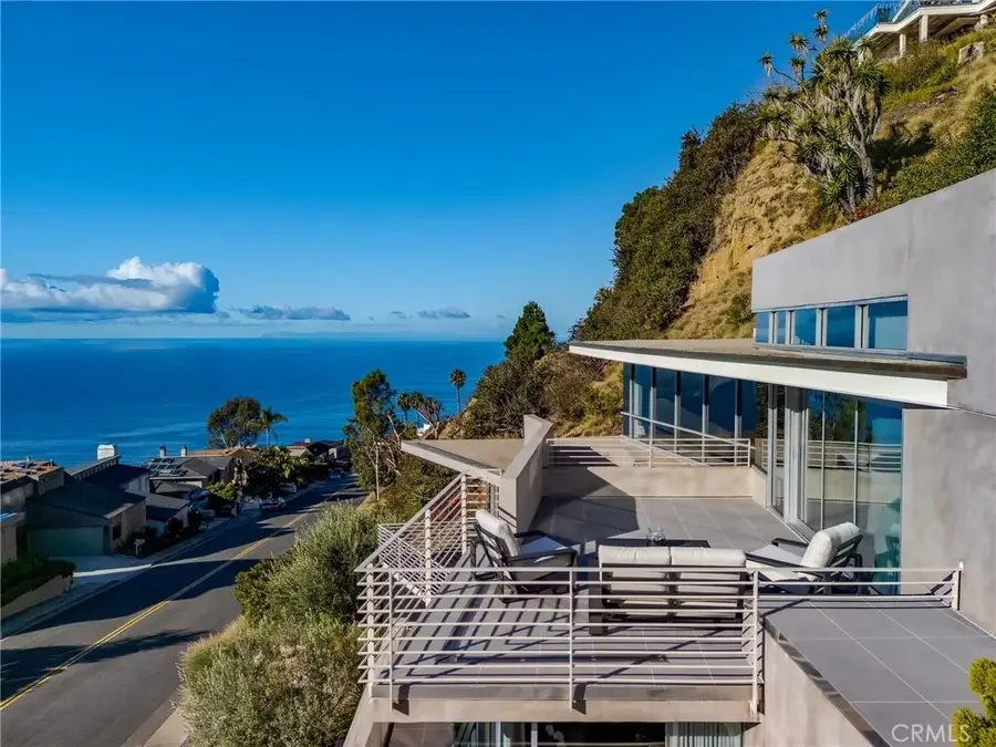 704 Nyes Place, Laguna Beach, CA 92651 - Image #3