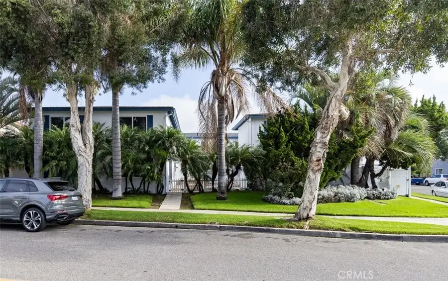 970 Valencia Street, Costa Mesa, CA 92626 - Image #2