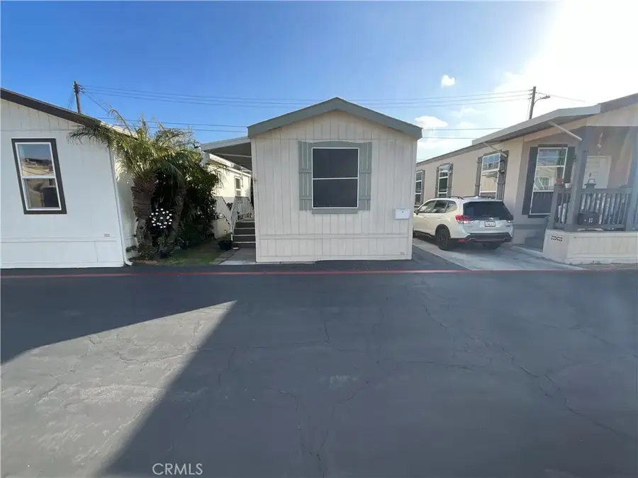2060 Newport Blvd, Costa Mesa, CA 92627 - Image #2