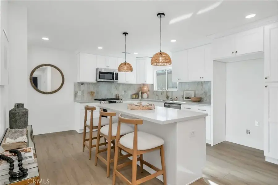 834 W 95th Street, Los Angeles, CA 90044 - Image #2