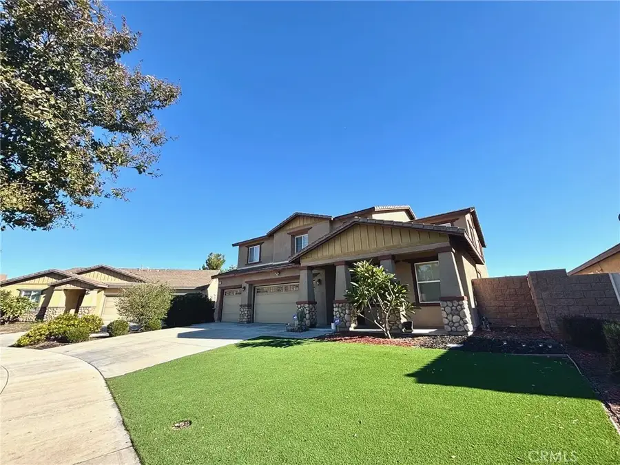 6842 Lucite Dr, Eastvale, CA 92880 - Image #2