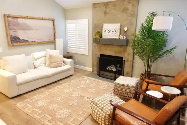 7402 Yellowtail Drive #202, Huntington Beach, CA 92648