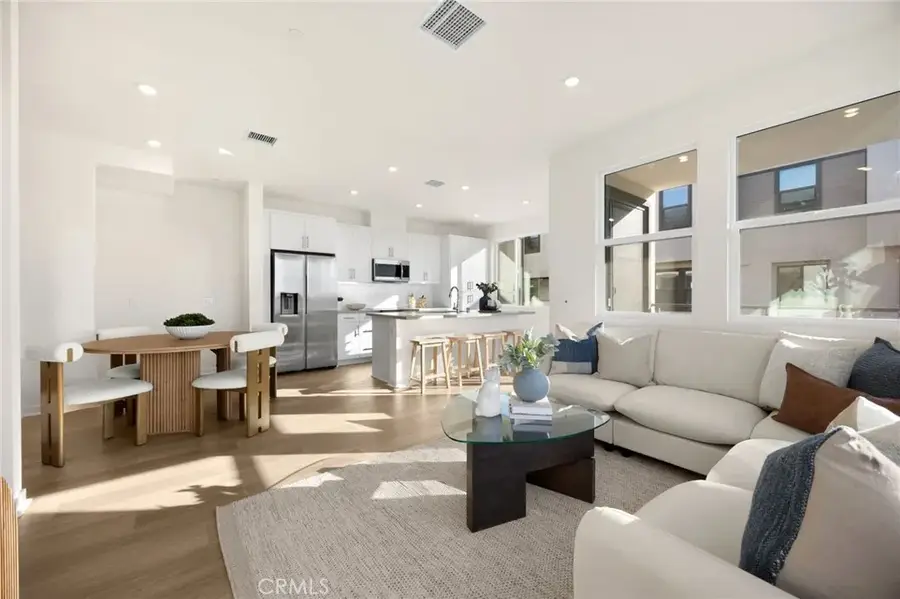 109 S Laxore Street #306, Anaheim, CA 92804 - Image #3