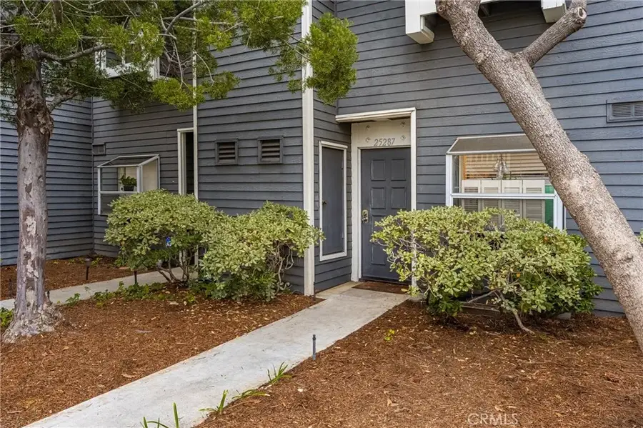 25287 Pine Creek Lane, Wilmington, CA 90744 - Image #2