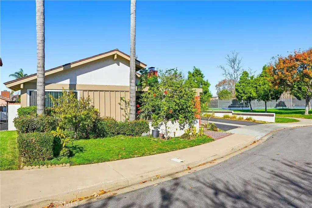 14271 Morning Glory Rd, Tustin, CA 92780 - Image #1