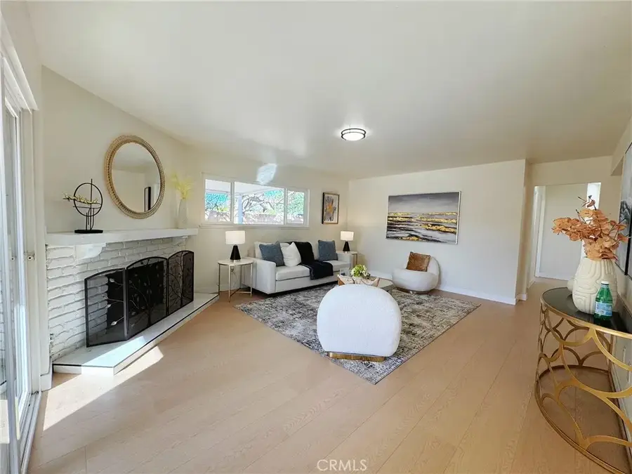 15505 La Valle Street, San Fernando Valley, CA 91342 - #2