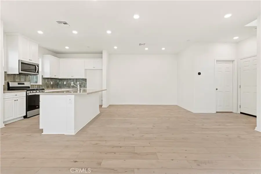 4214 S Laguna Avenue, Ontario, CA 91761 - Image #2