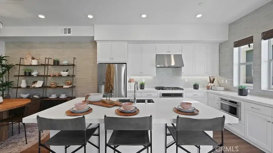 995 Walnut Terrace, Montebello, CA 90640 - Image #2