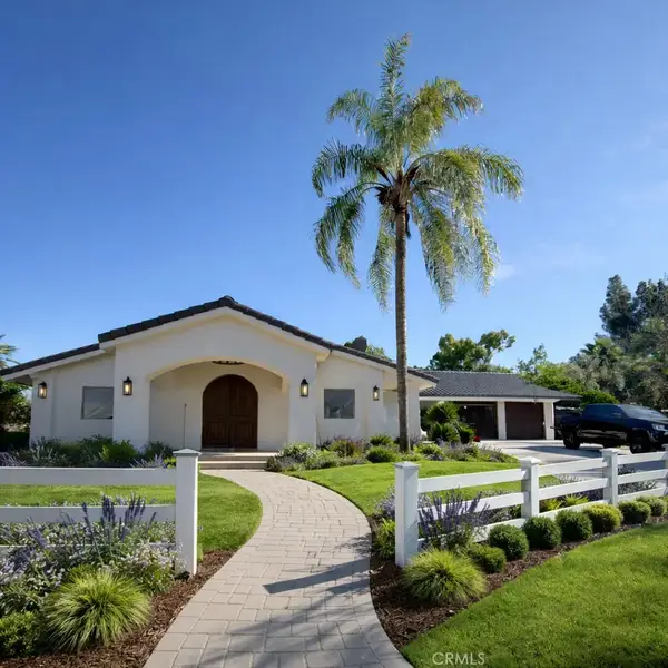 30716 E Sunset Drive South, Redlands, CA 92373