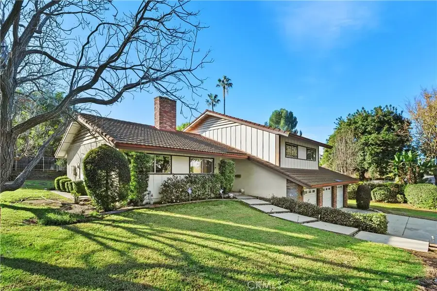 1194 Lyndhurst Drive Northwest, Riverside, CA 92506 - Image #2