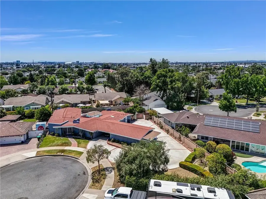 994 N Cleveland Street, Orange, CA 92867 - #2