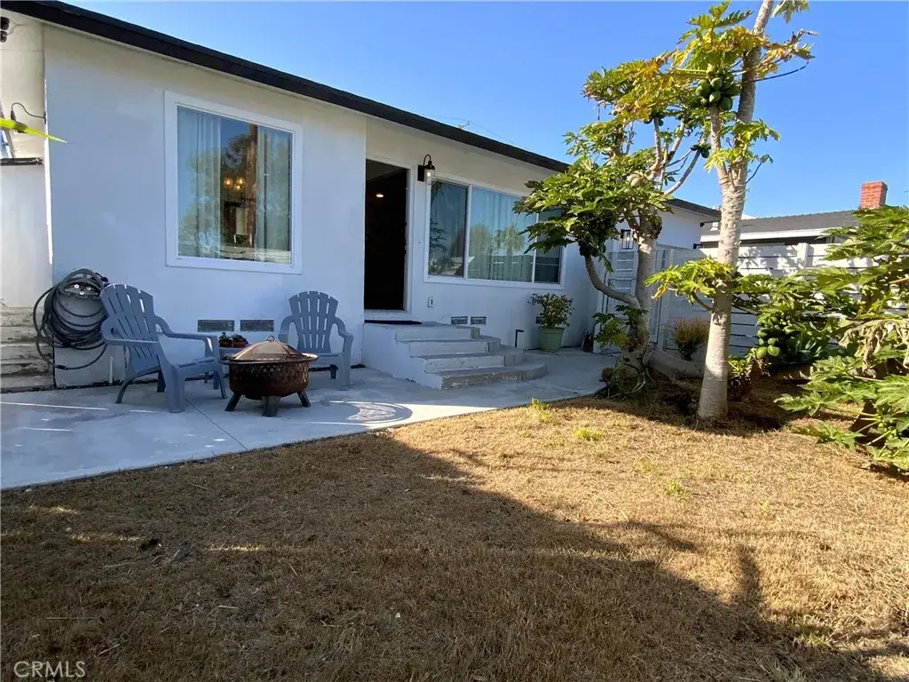 17091 B Lane, Huntington Beach, CA 92647 - Image #1