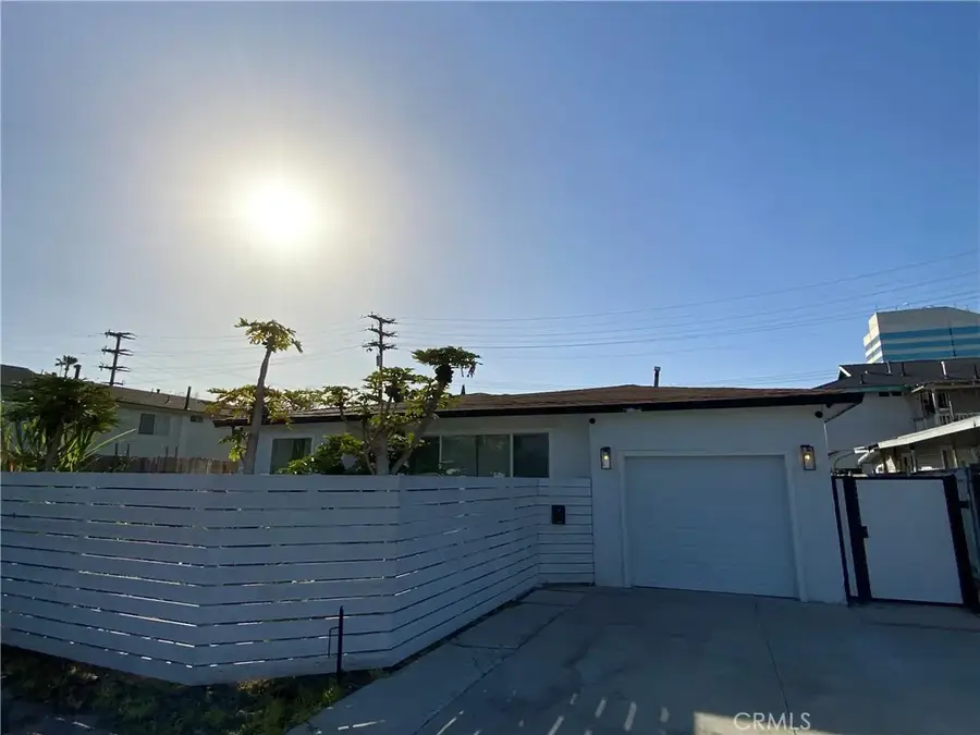 17091 B Lane, Huntington Beach, CA 92647 - Image #3
