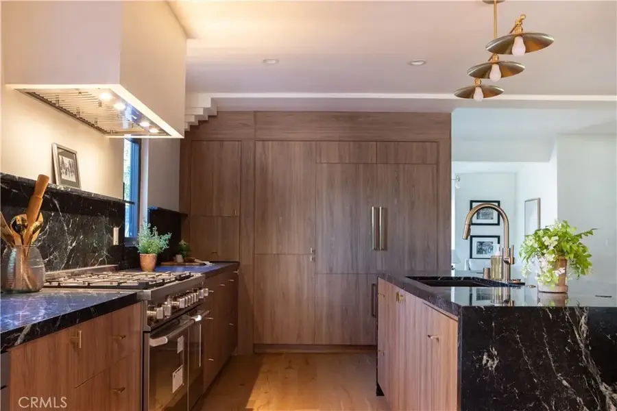 11911 Hartsook, Valley Village, CA 91607 - #2