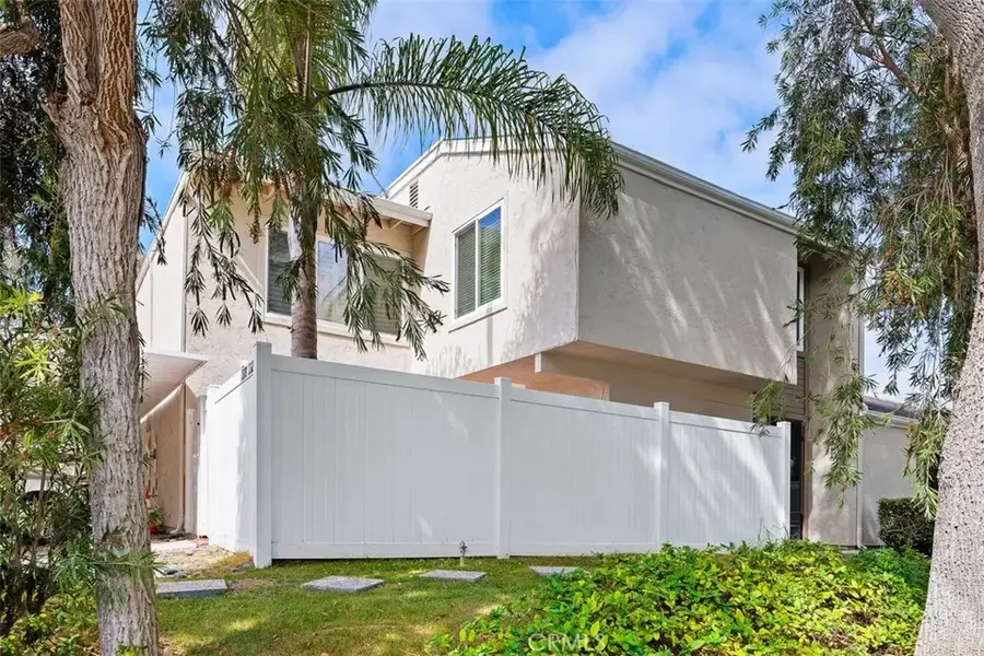 1320 Evergreen Drive, Encinitas, CA 92007 - Image #2