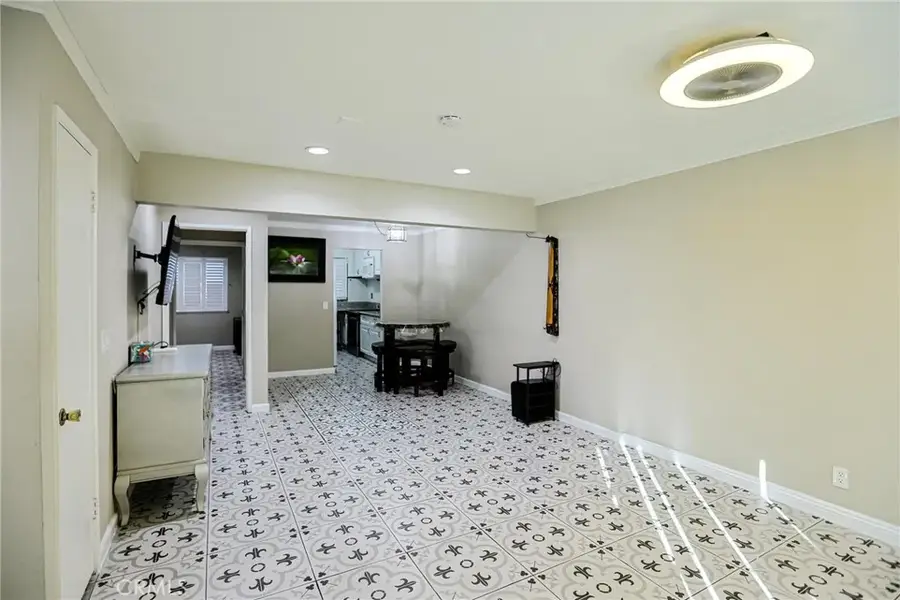 631 N Bristol #62, Santa Ana, CA 92703 - Image #2