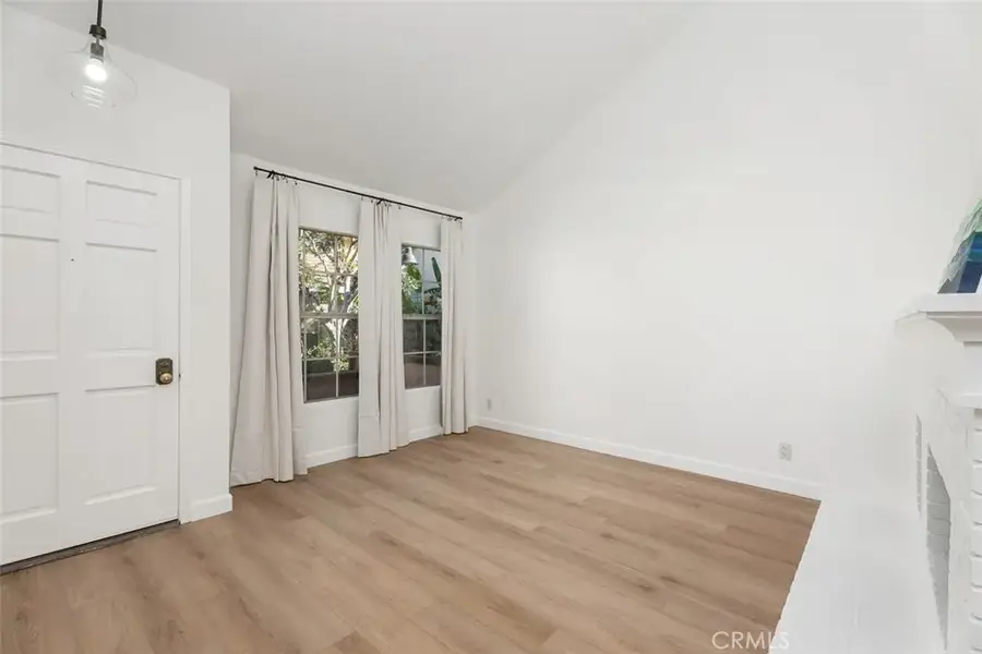 17 Dartmouth, Irvine, CA 92612 - #3