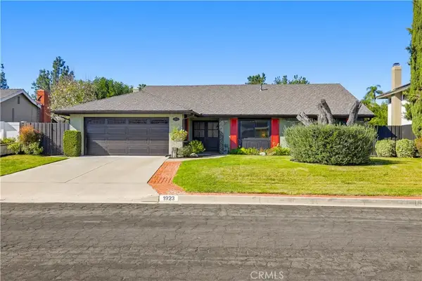 1923 Overlook Road, Fullerton, CA 92831
