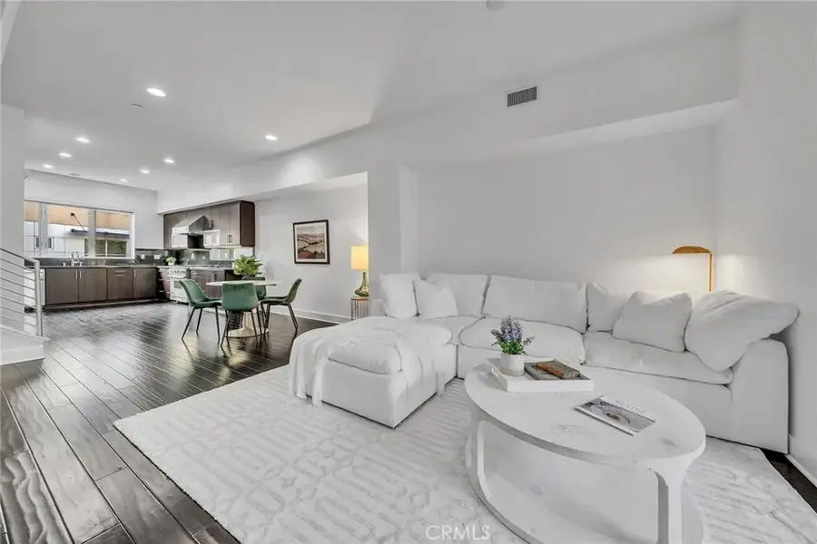 726 Rockefeller, Irvine, CA 92612 - Image #3