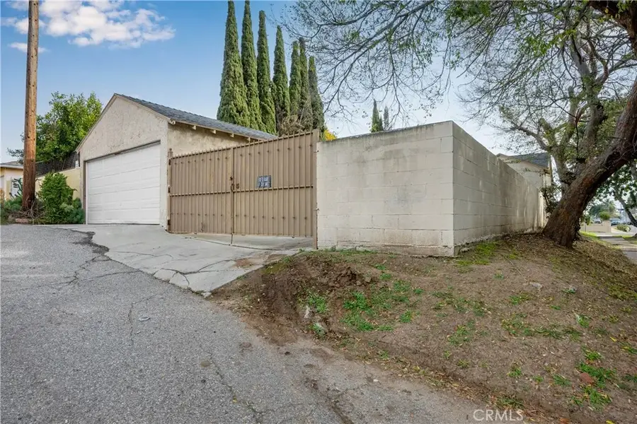 6325 Alviso Avenue, Los Angeles, CA 90043 - Image #2