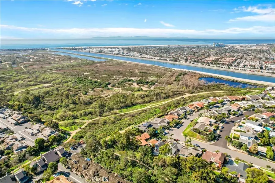 2074 Meadow View Lane, Costa Mesa, CA 92627 - Image #3