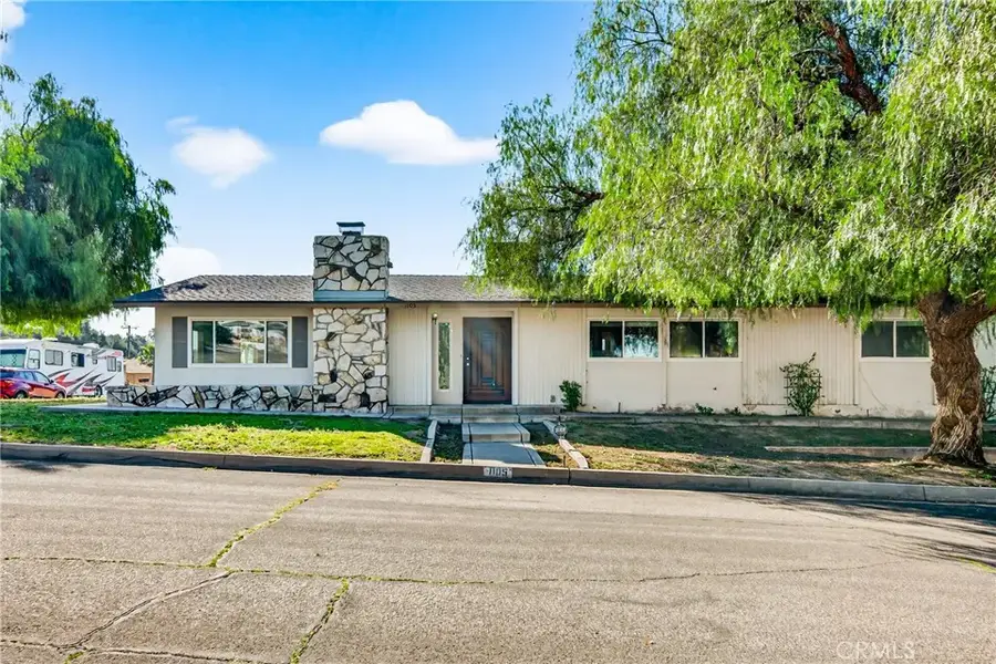 1105 E 42nd, San Bernardino, CA 92404 - #3