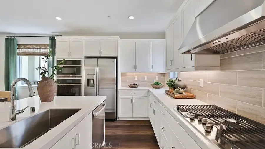 27456 Pistachio Way, Valencia, CA 91381 - Image #2