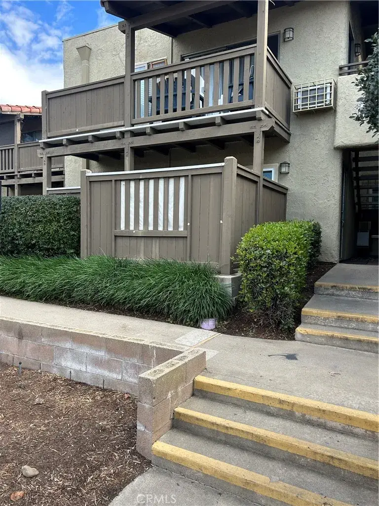 1345 Cabrillo Park Dr M13, Santa Ana, CA 92701 - Image #1