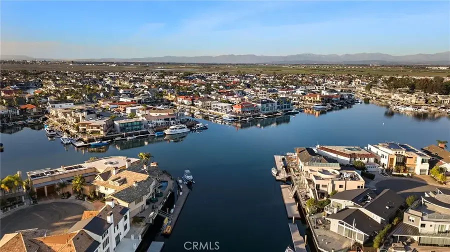 16471 Barnstable, Huntington Beach, CA 92649 - Image #2