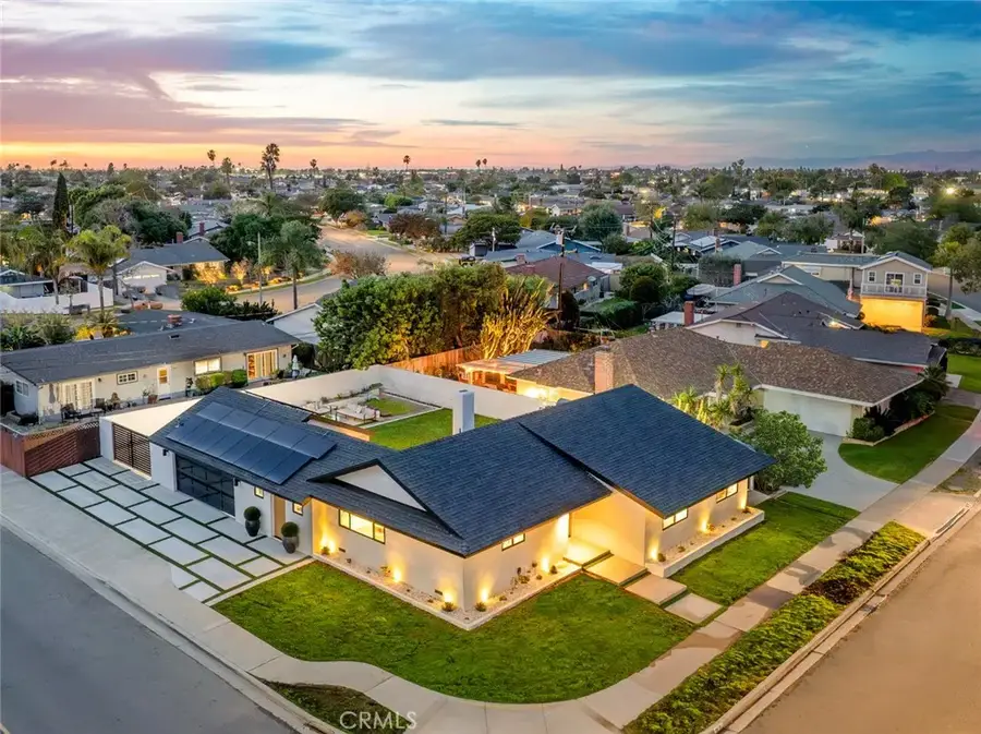 913 Junipero, Costa Mesa, CA 92626 - Image #2