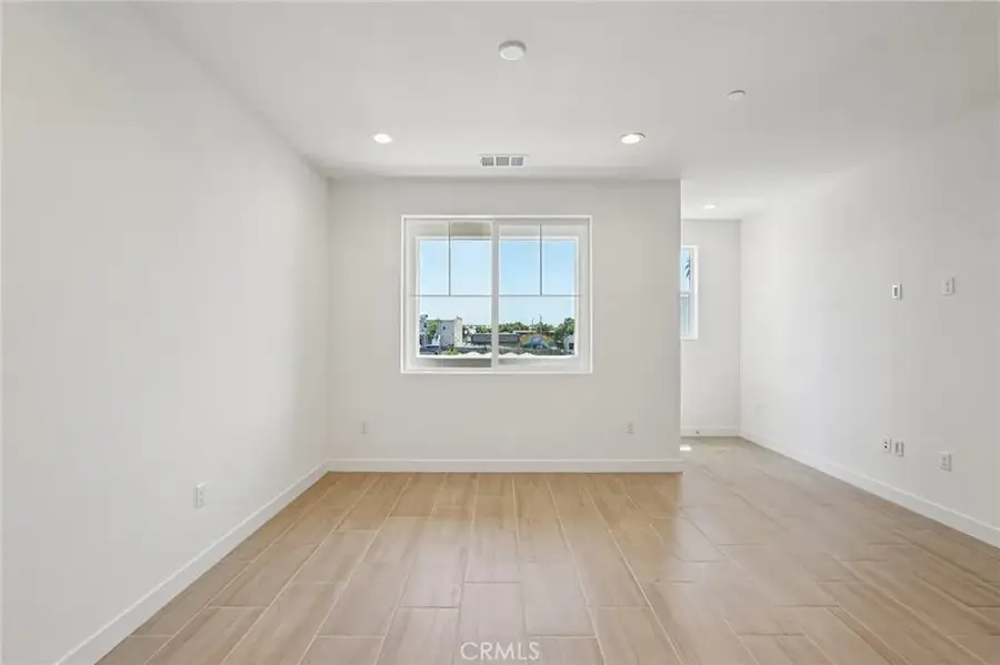 145 N First Avenue, Upland, CA 91786 - Image #2