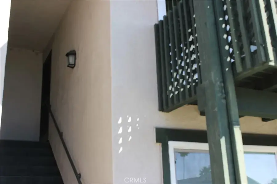 23294 Orange Avenue #6, Lake Forest, CA 92630 - Image #2