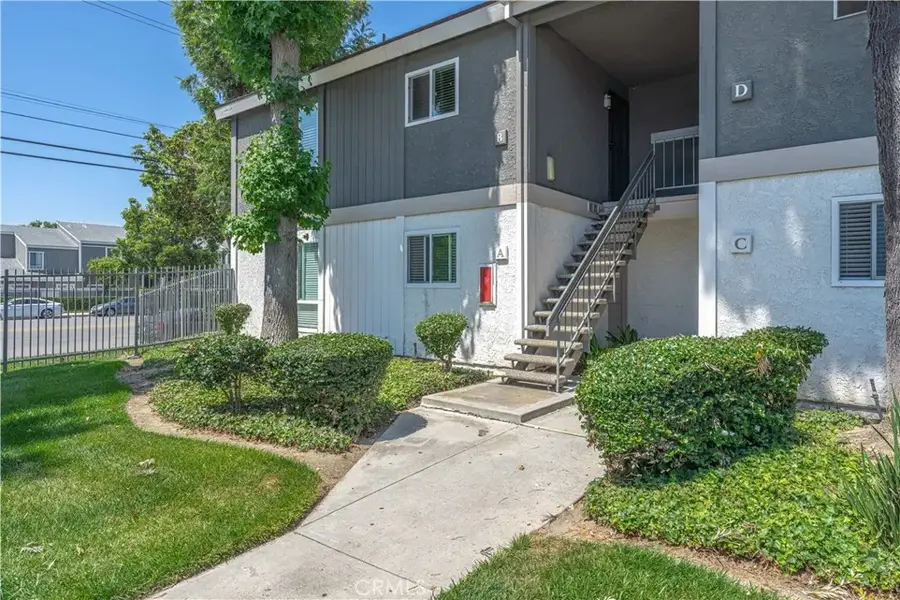 2875 S Fairview, Santa Ana, CA 92704 - Image #2