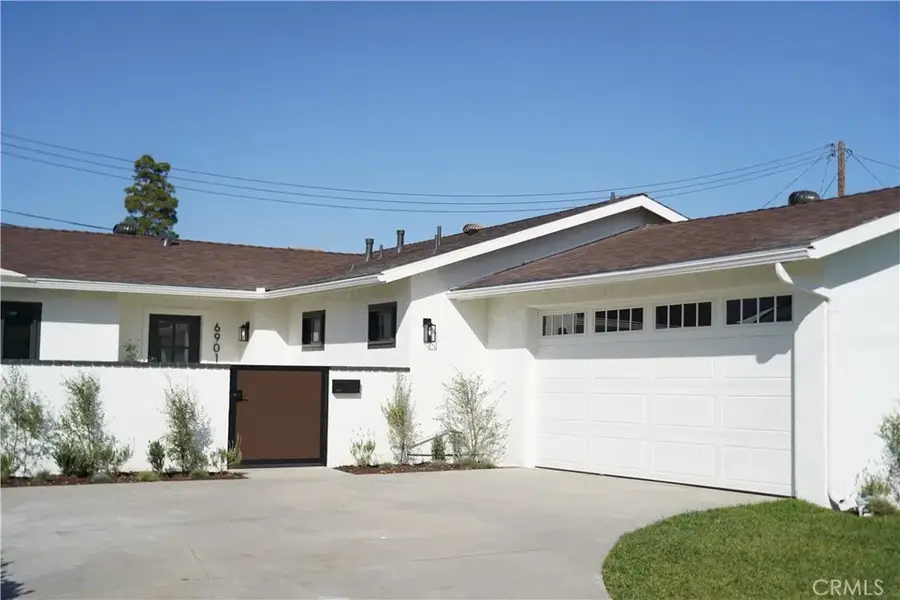 6901 Breeland, Huntington Beach, CA 92647 - Image #2
