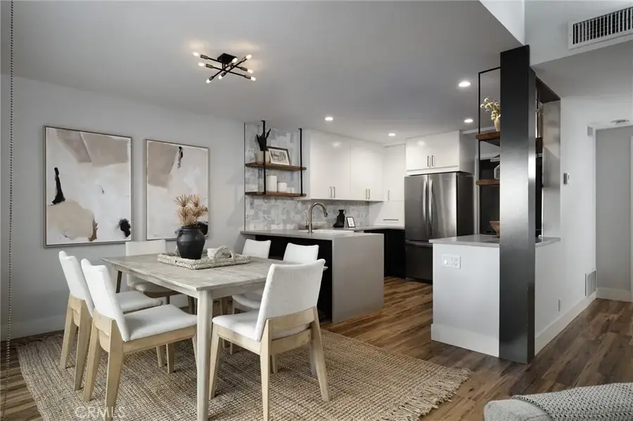 390 Deerfield, Irvine, CA 92606 - #3