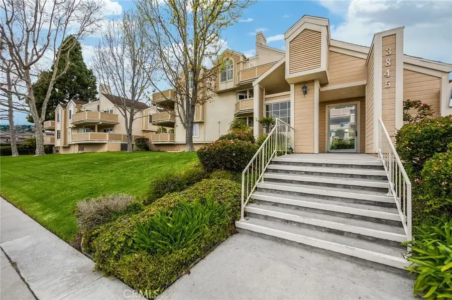 3845 Farquhar, Los Alamitos, CA 90720 - #2