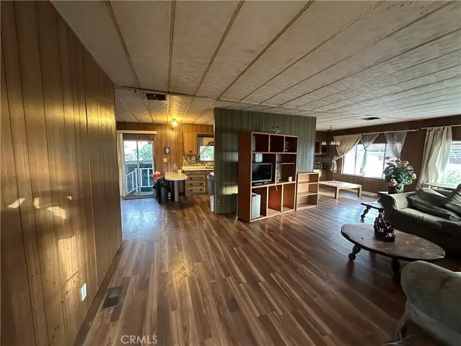 1241 N. East #206, Anaheim, CA 92805 - Image #2