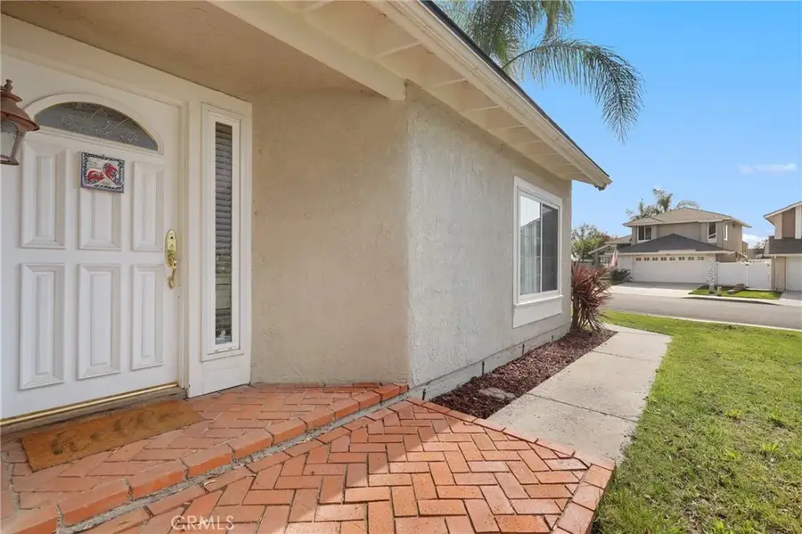 31981 Lazy Glen Lane, Trabuco Canyon, CA 92679 - Image #3