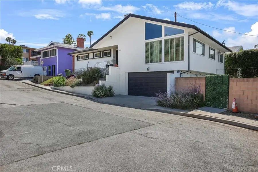3859 Hollyview Terrace, Culver City, CA 90232 - Image #2