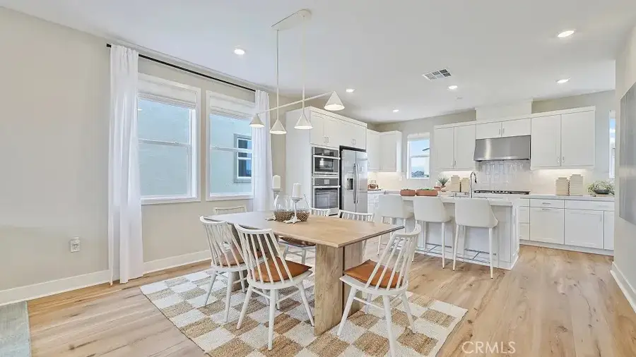 27537 Grand Fir Way, Valencia, CA 91381 - Image #3