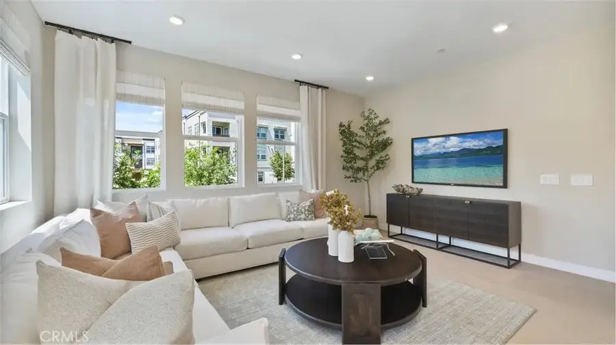 26843 Serif Place, Valencia, CA 91381 - Image #3