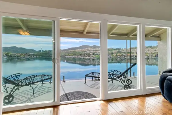 22196 Treasure Island, Canyon Lake, CA 92587