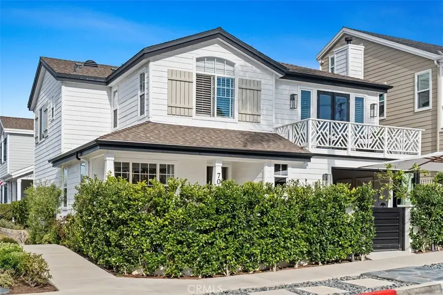 701 Poinsettia Avenue, Corona Del Mar, CA 92625 - Image #3