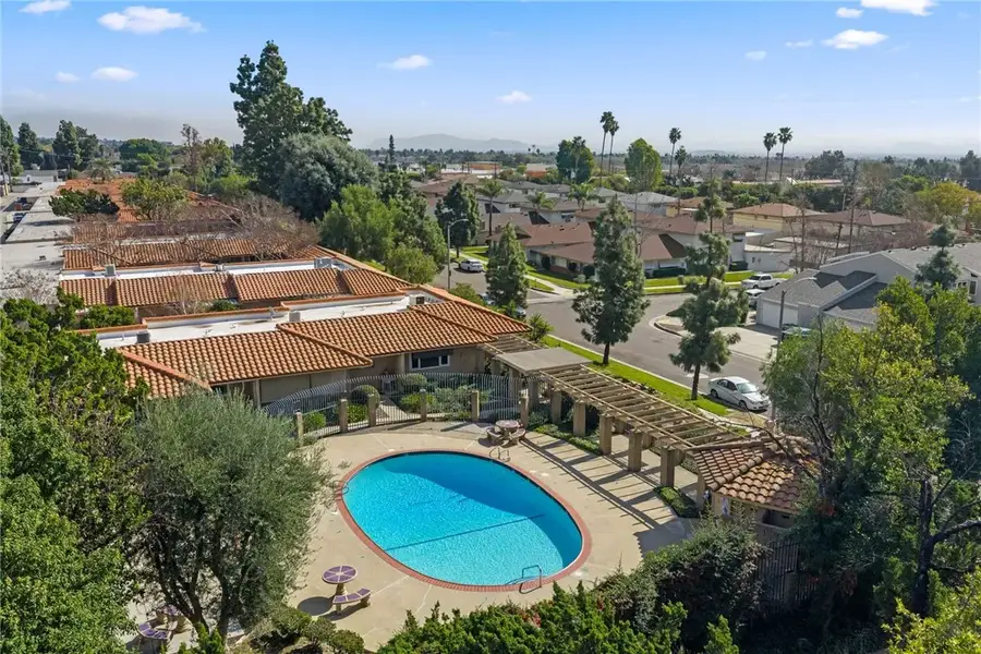 1089 W Pine #E, Upland, CA 91786 - #2