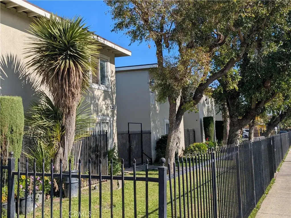 1213 W Brook, Santa Ana, CA 92703 - Image #1